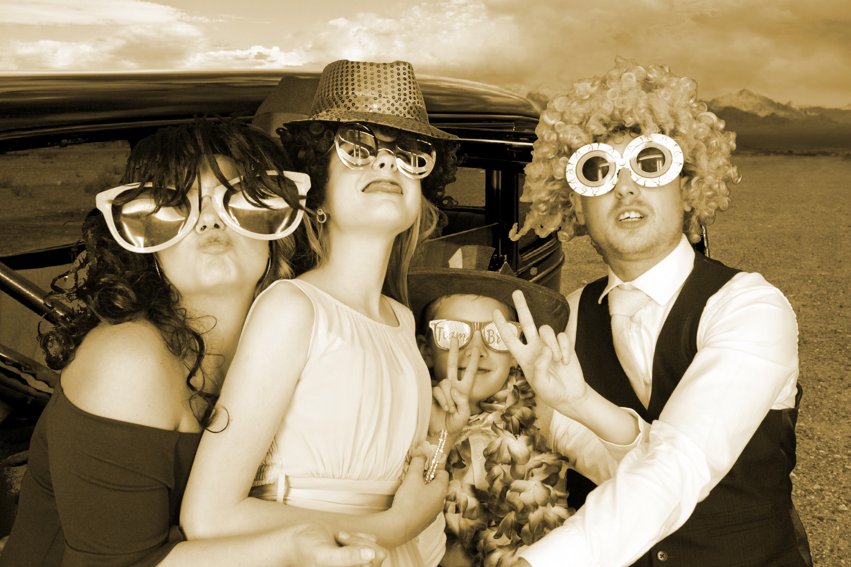 Katie and Jons Wedding | View more photos from the event at gallery.myphotoboothexperience.co.uk/u/MyPhotoBoothExperienceLtd/Katie-and-Jons-Wedding